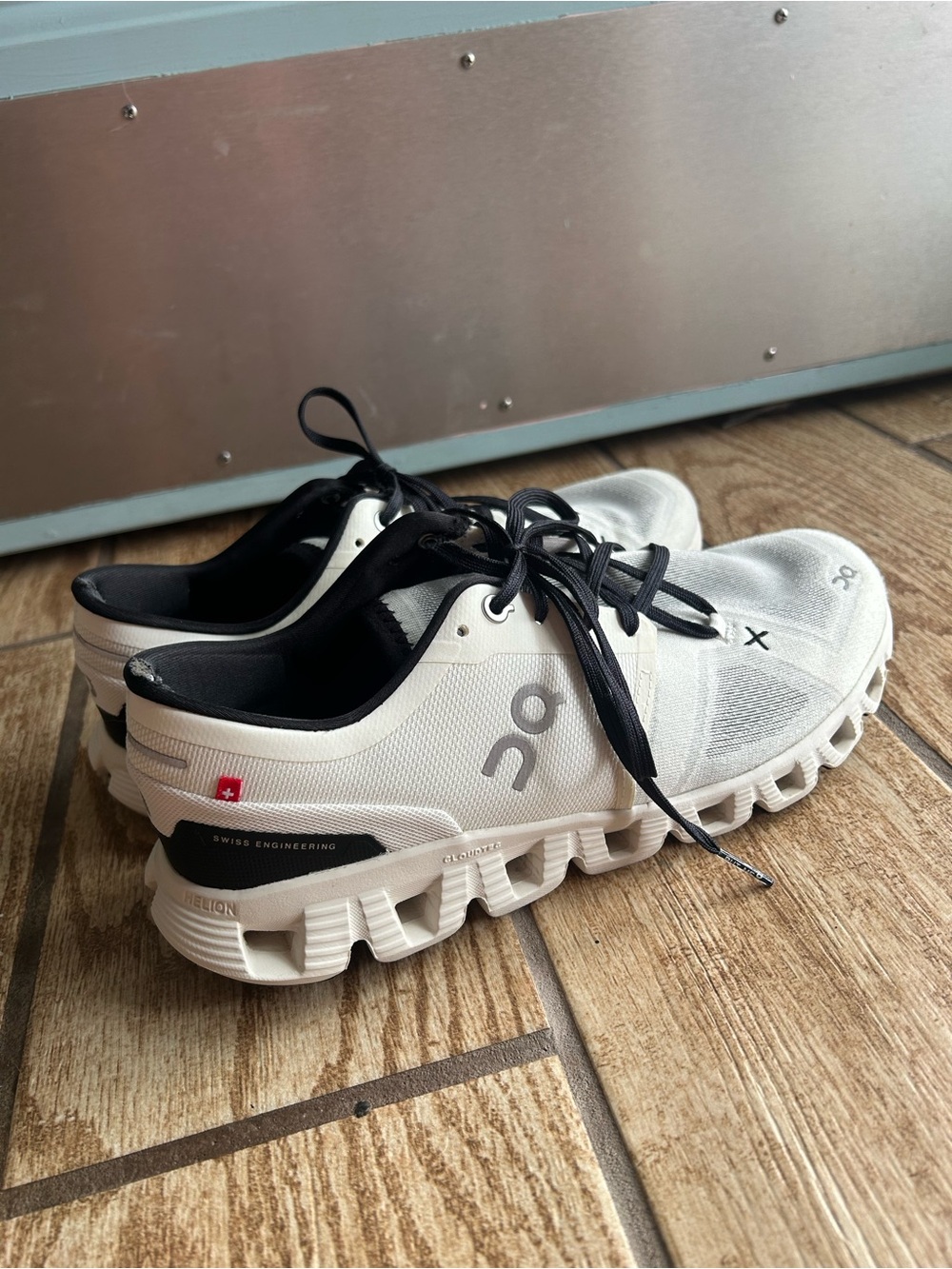 On Cloud X 3 Sneakers Women’s Running Workout Outdoor Tennis Shoe White Grey 9M - Picture 4 of 9